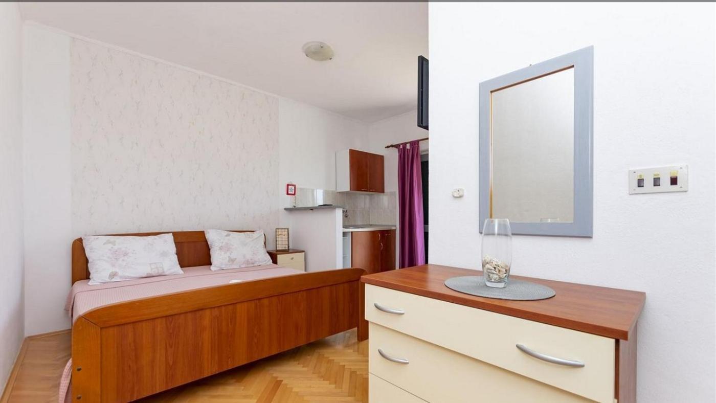 Apartments By The Sea Lokva Rogoznica, Omis - 18638 חדר תמונה